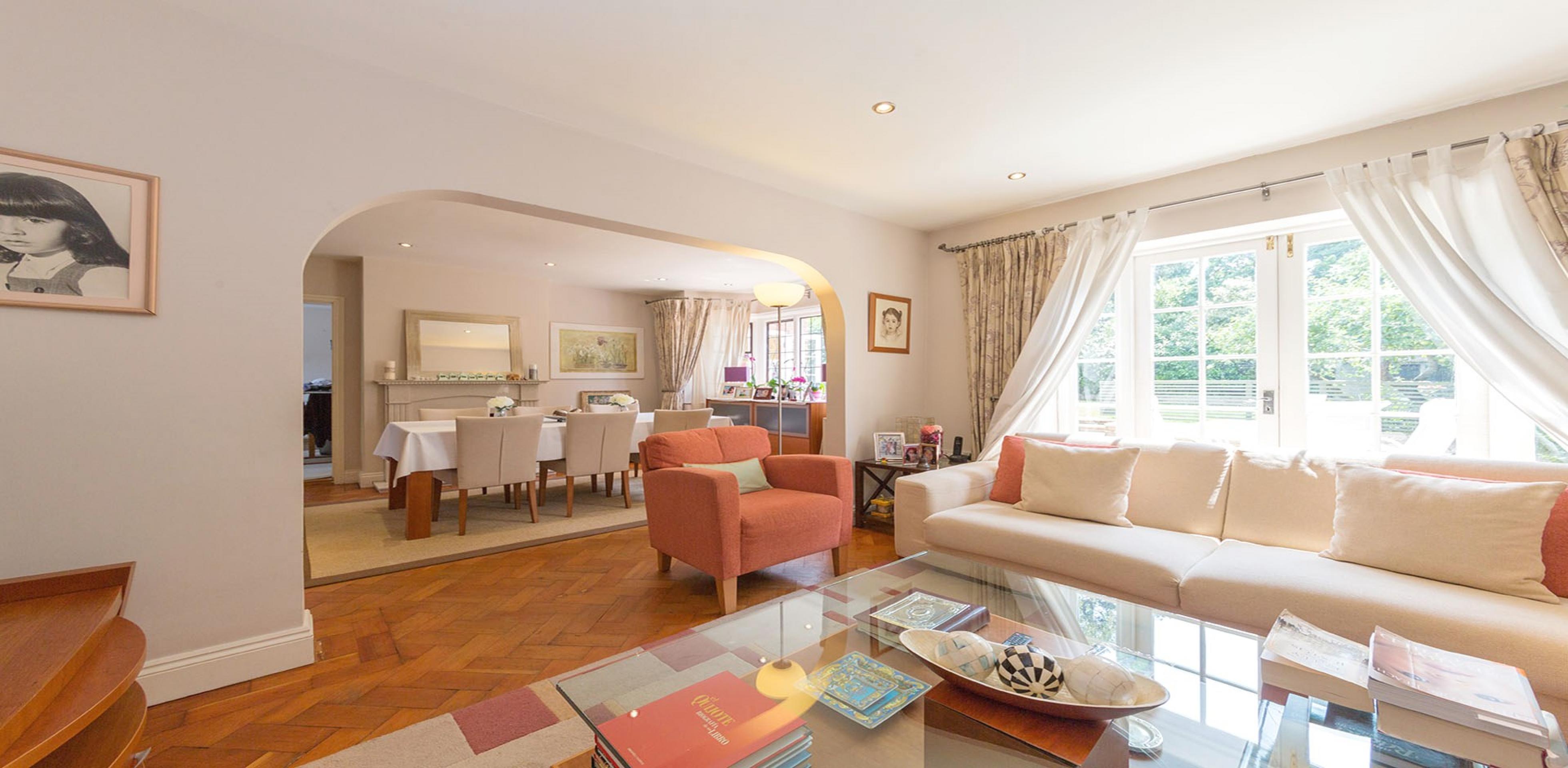 Modern House Crespigny road, Hendon NW4